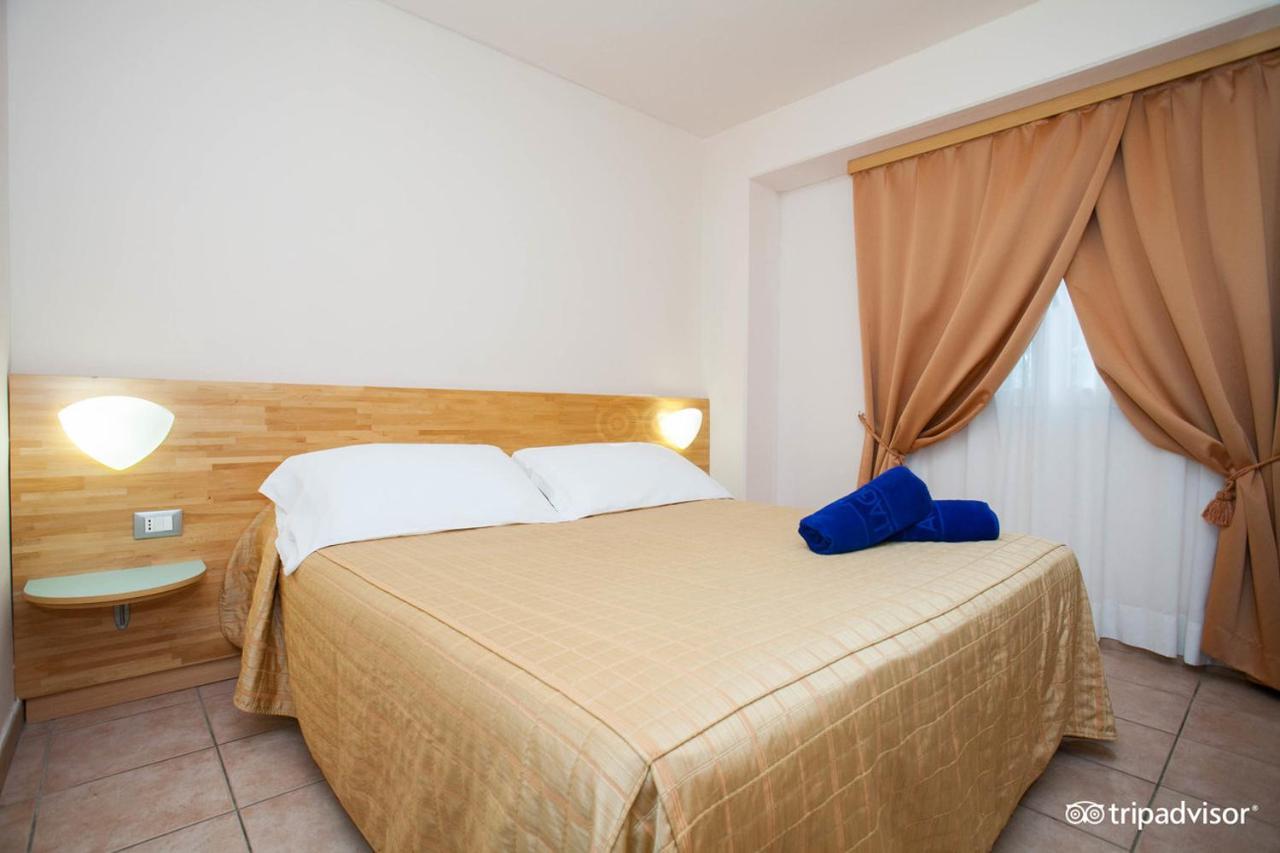 לזינה Villaggio Albatros Resort מראה חיצוני תמונה