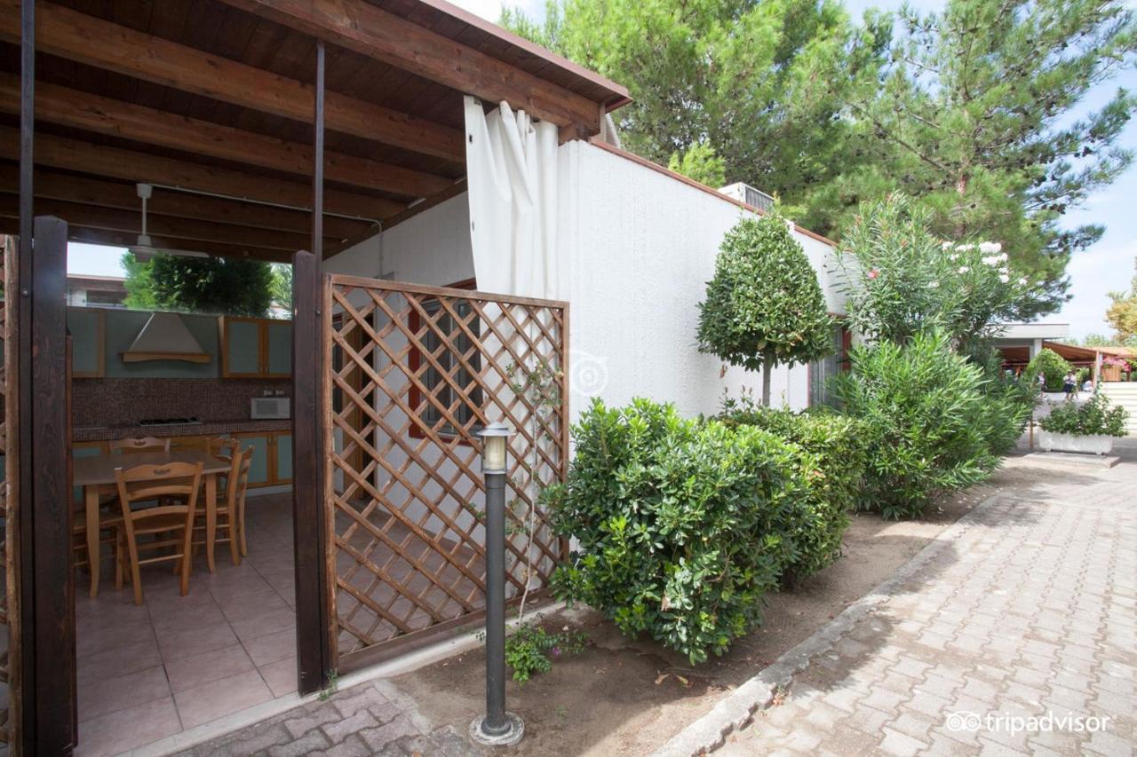 לזינה Villaggio Albatros Resort מראה חיצוני תמונה