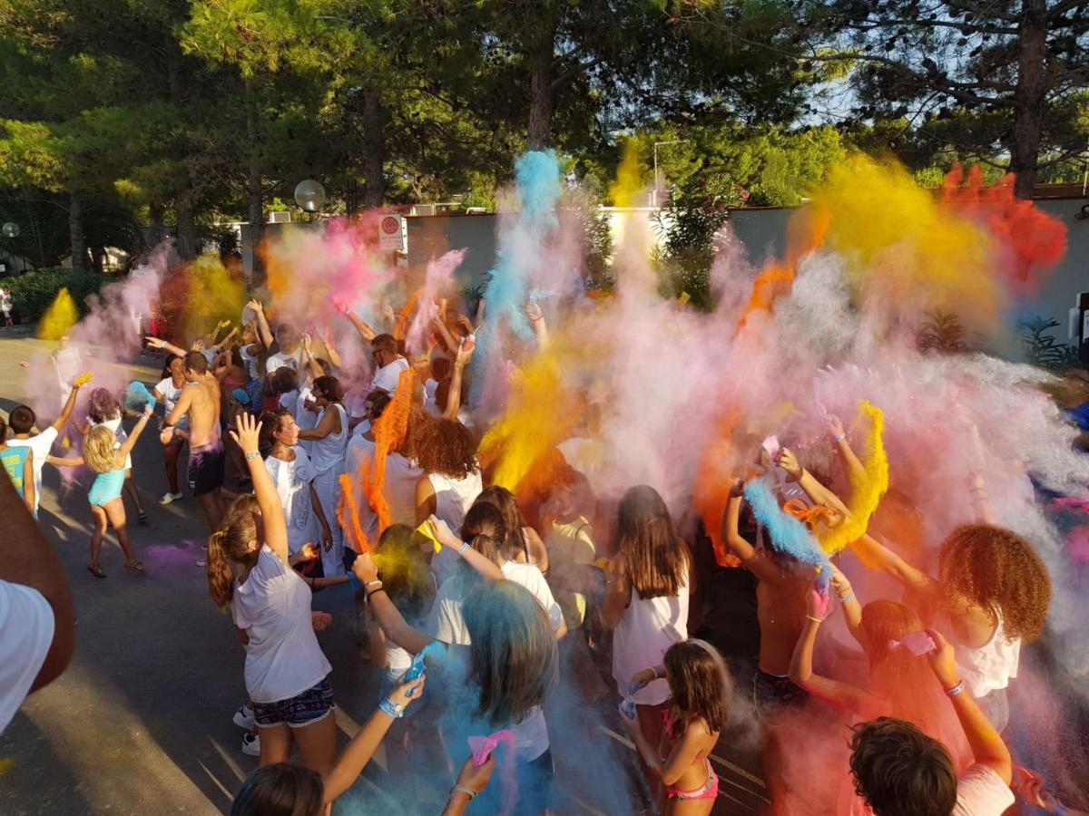 לזינה Villaggio Albatros Resort מראה חיצוני תמונה