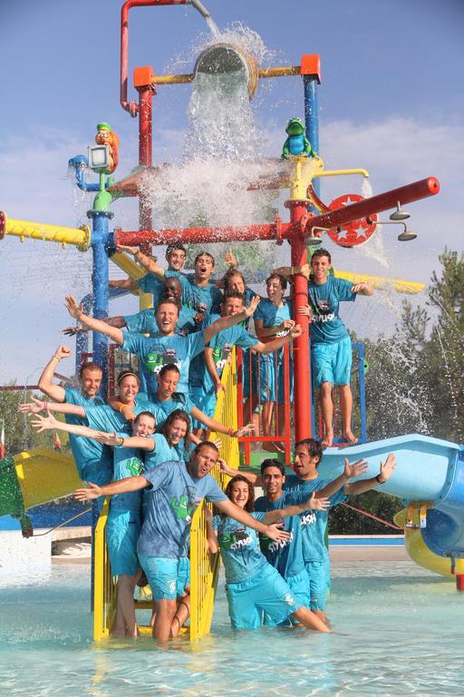 לזינה Villaggio Albatros Resort מראה חיצוני תמונה