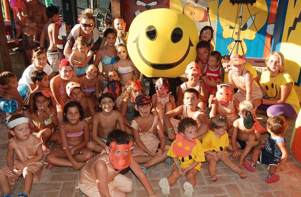 לזינה Villaggio Albatros Resort מראה חיצוני תמונה
